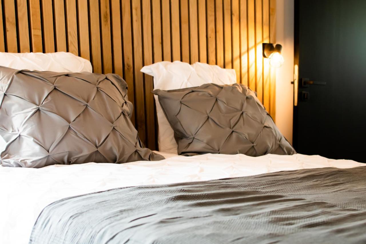 Au Calme De Hosdent Bed & Breakfast Braives Bagian luar foto