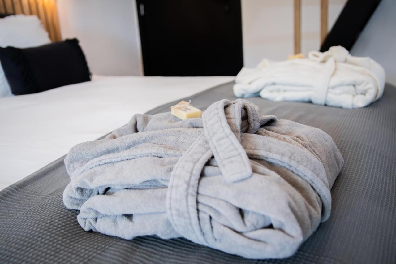Au Calme De Hosdent Bed & Breakfast Braives Bagian luar foto