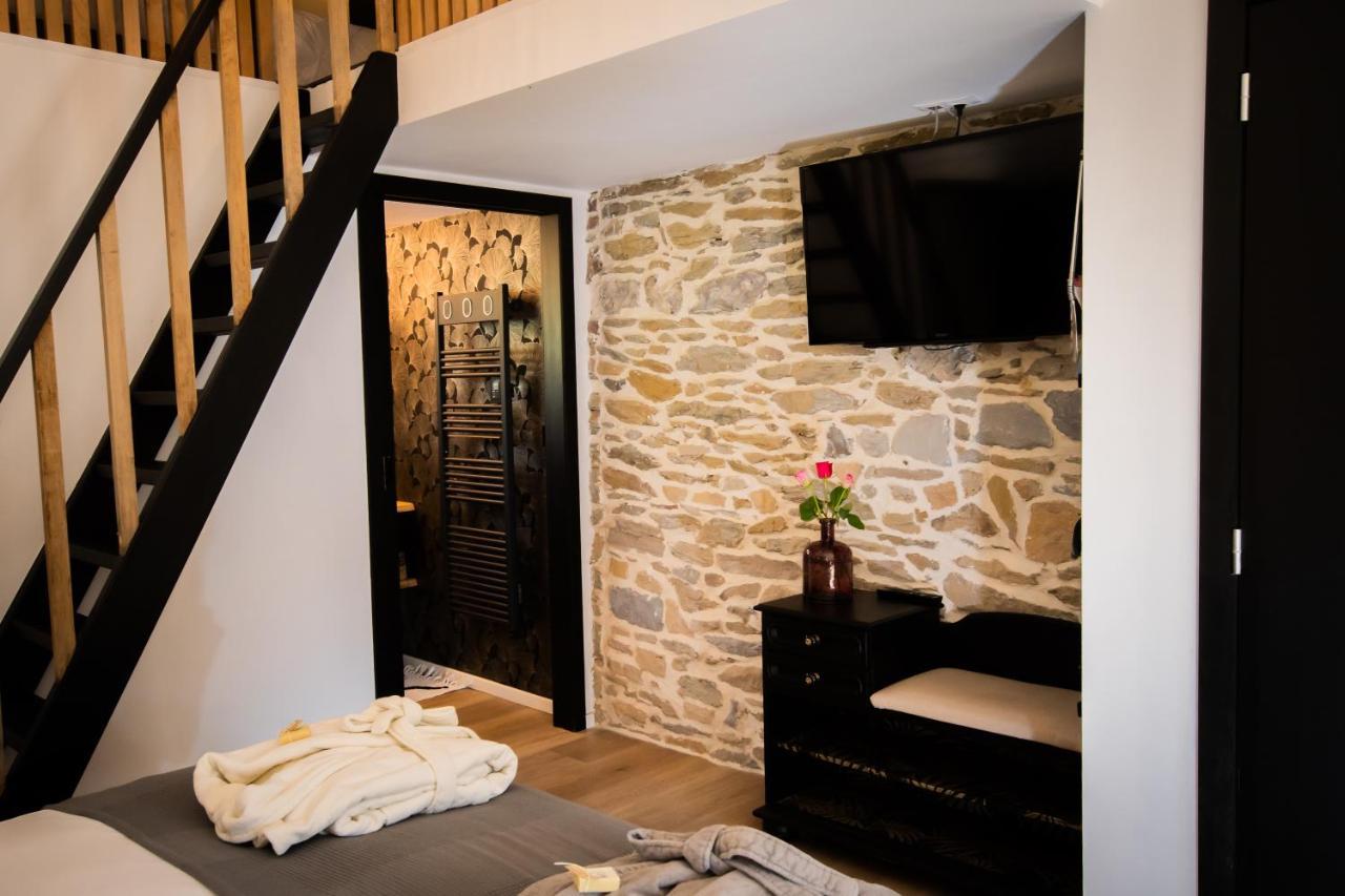 Au Calme De Hosdent Bed & Breakfast Braives Bagian luar foto
